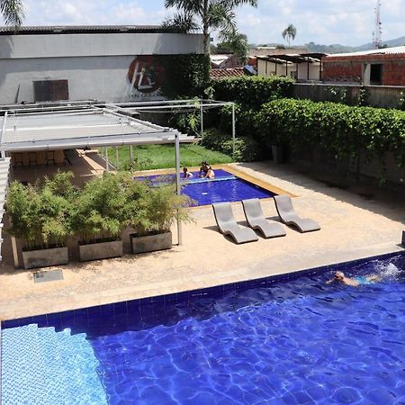 Hotel Don Gregorio Cartago Exteriör bild
