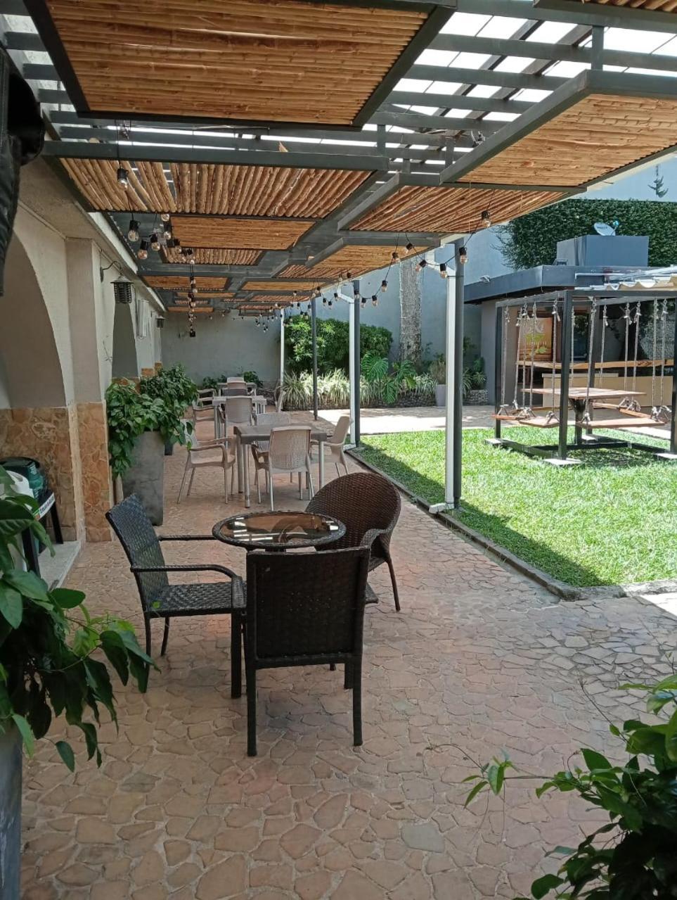 Hotel Don Gregorio Cartago Exteriör bild