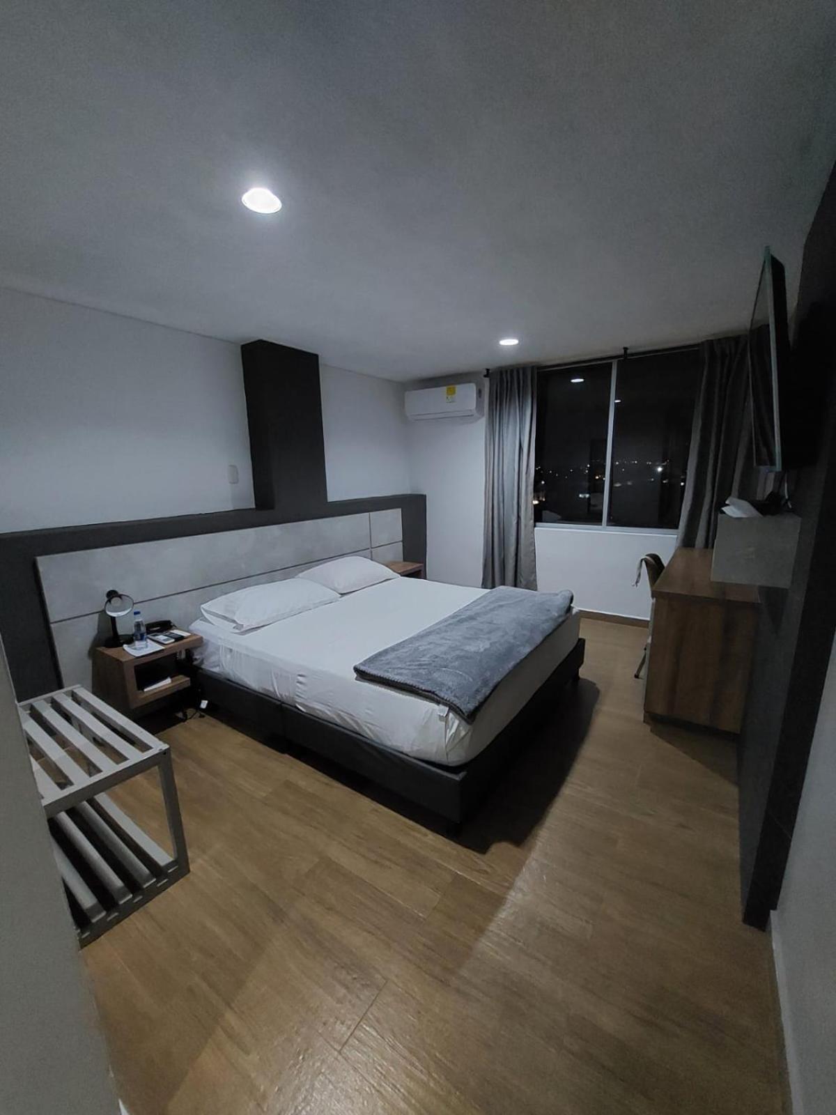 Hotel Don Gregorio Cartago Exteriör bild