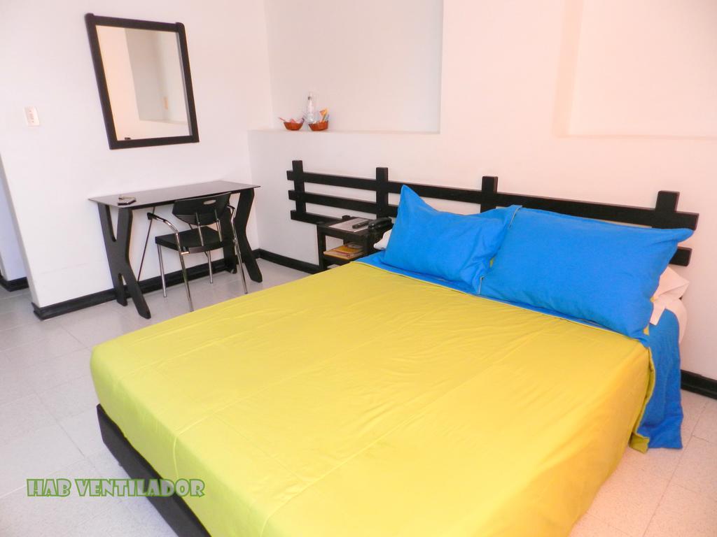 Hotel Don Gregorio Cartago Exteriör bild